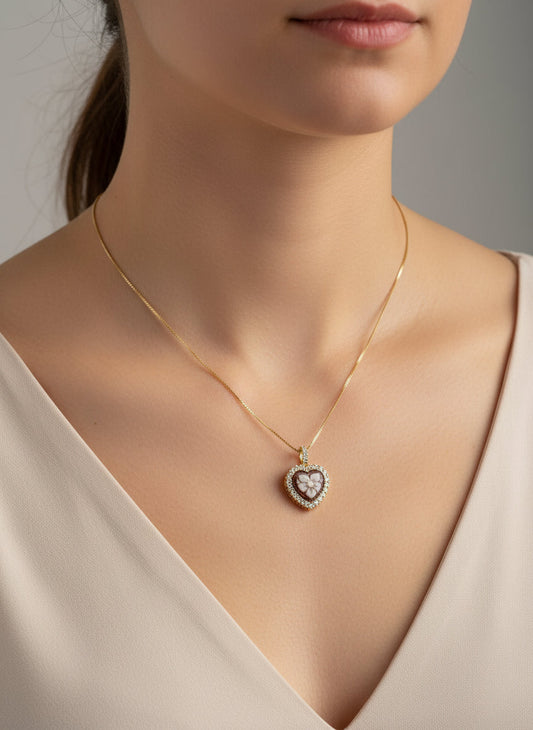 Collana in Cammeo Cuore incisione "Fiore"