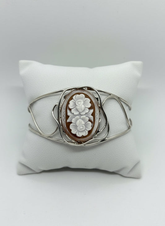 Bracciale in Cammeo Schiava incisione "Fiori"