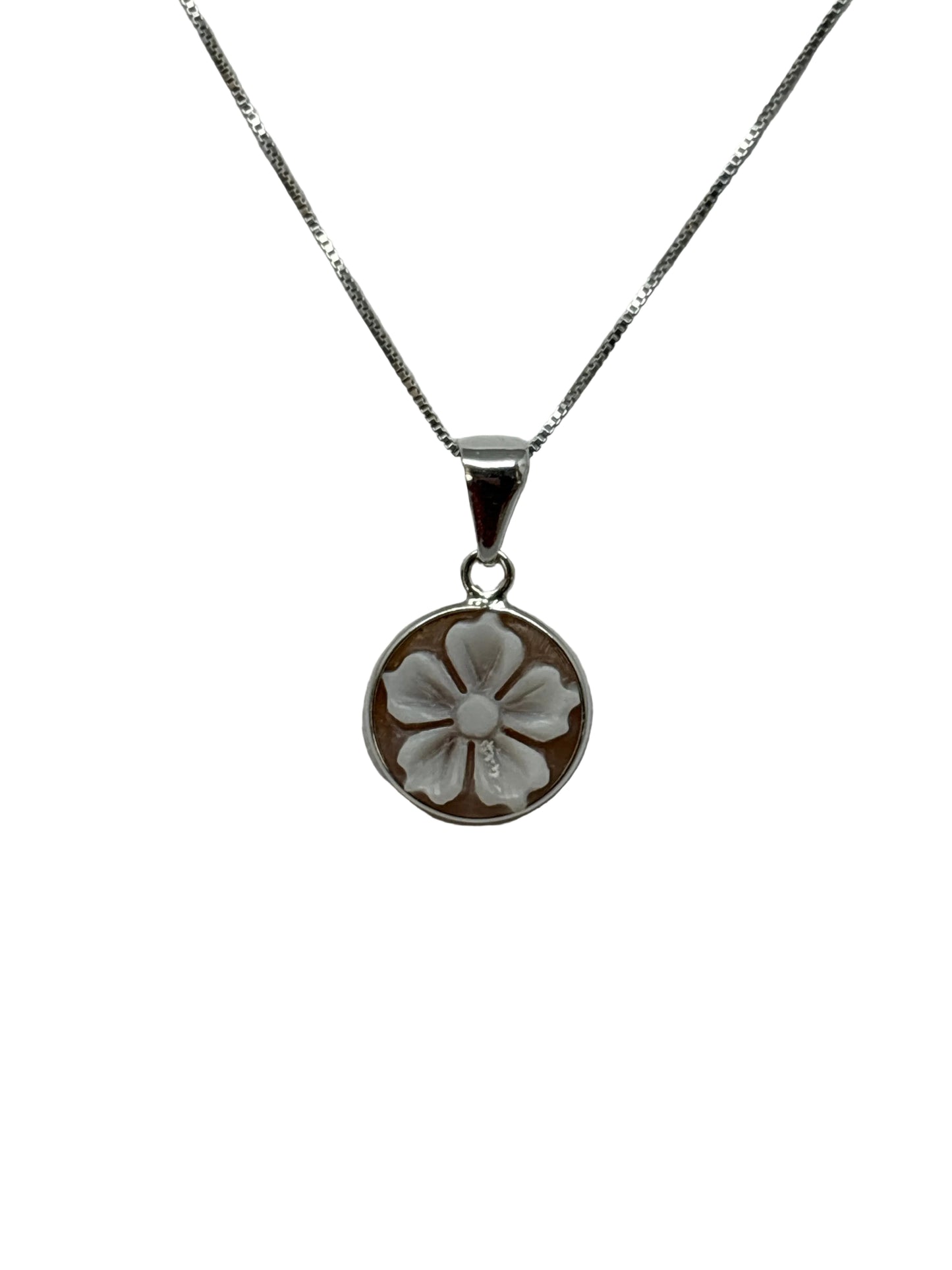 Pendente in Cammeo incisione Fiore