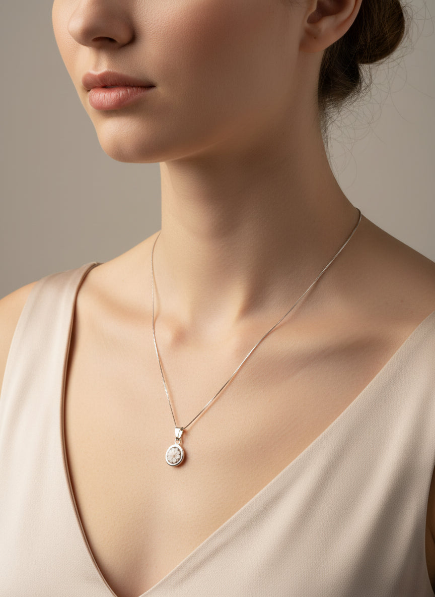 Pendente in Cammeo incisione "Fiore"