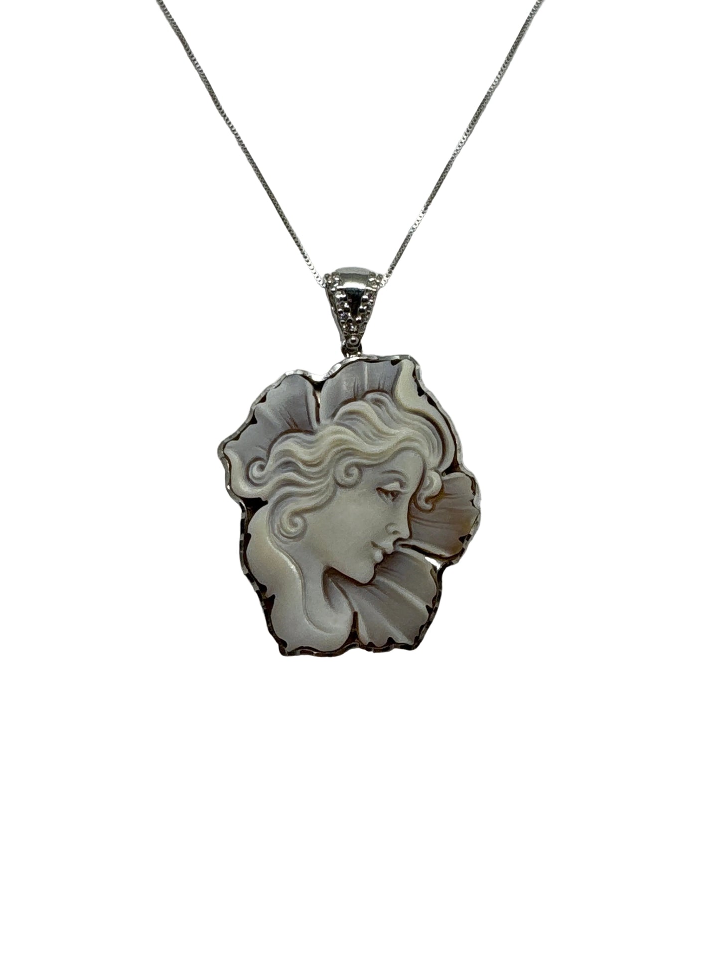 Pendente in Cammeo incisione "Profilo di Donna"