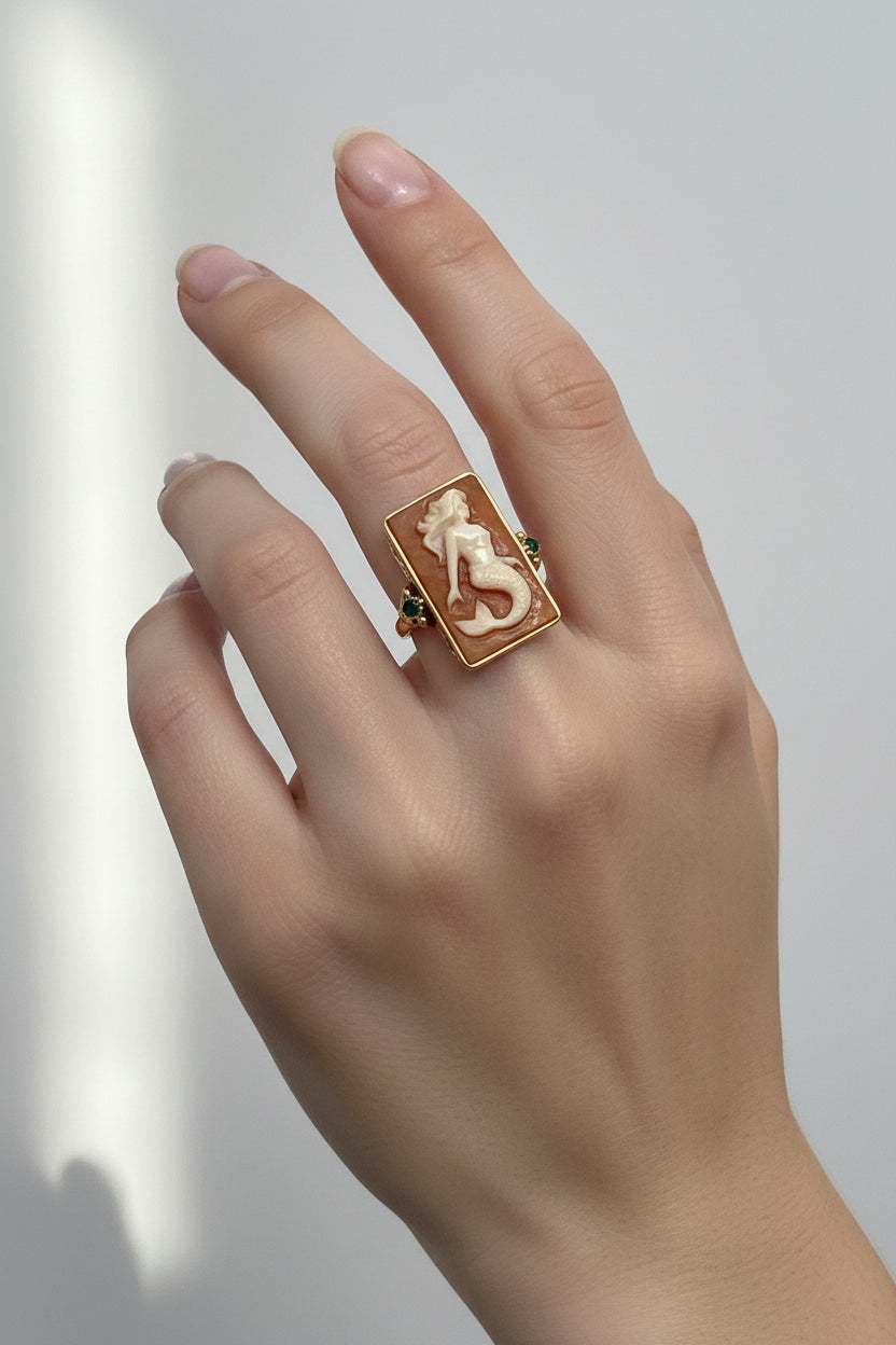 Anello in Cammeo incisione "Sirenetta"