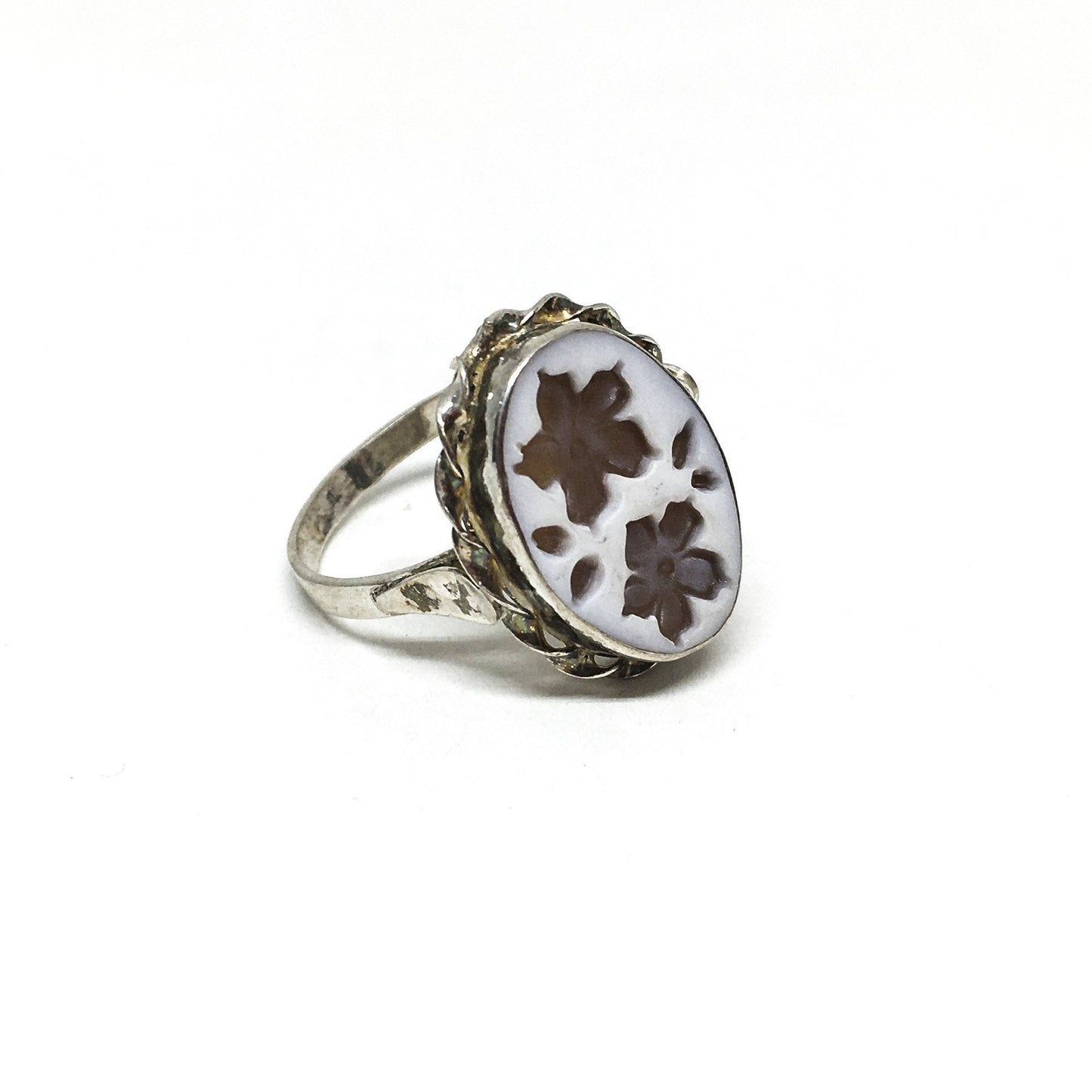 Anello Cammeo Incisione Inversa Fiori