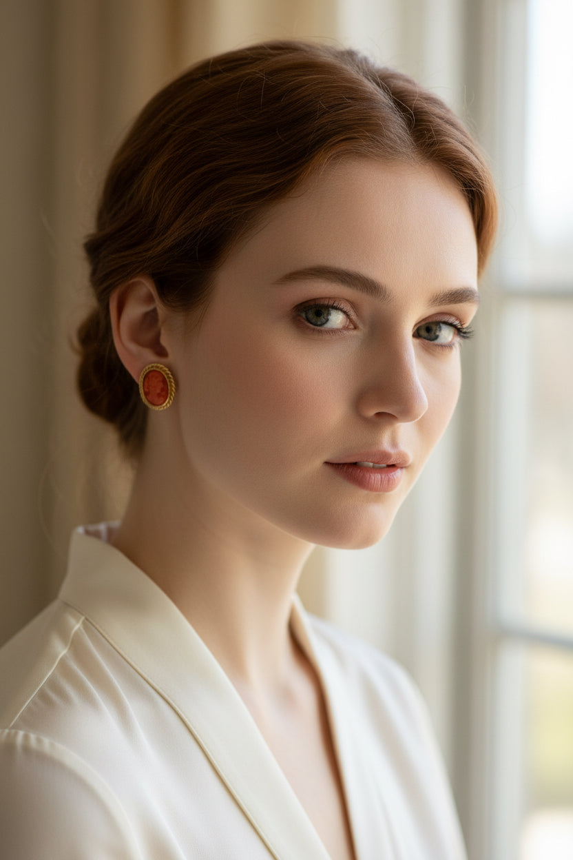 Orecchini in Corallo incisione Volto di Donna
