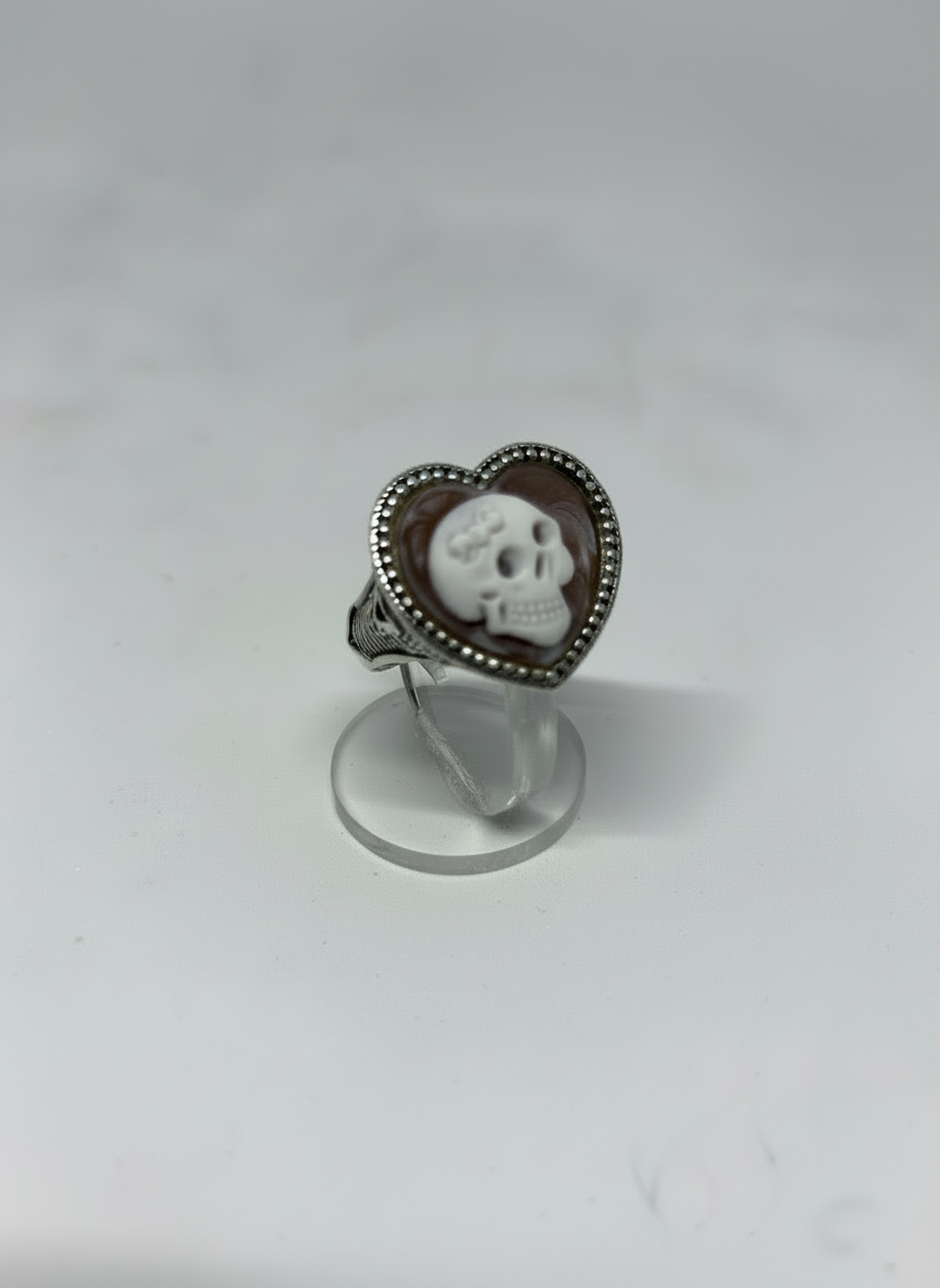 Anello in Cammeo "Incisione Teschio"