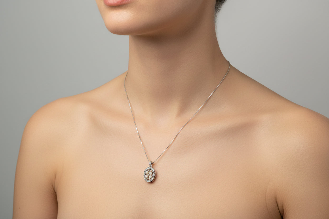 Collana in Cammeo incisione "Fiore"