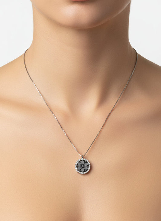Collana in Cammeo incisione "Fiore"