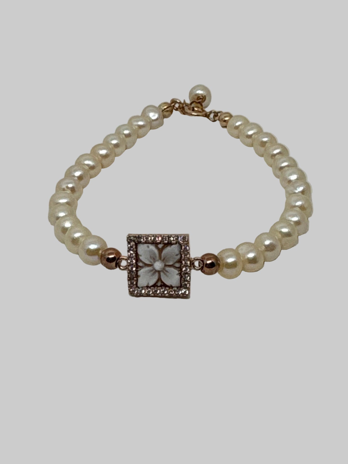 Bracciale in Cammeo incisione "Fiore"