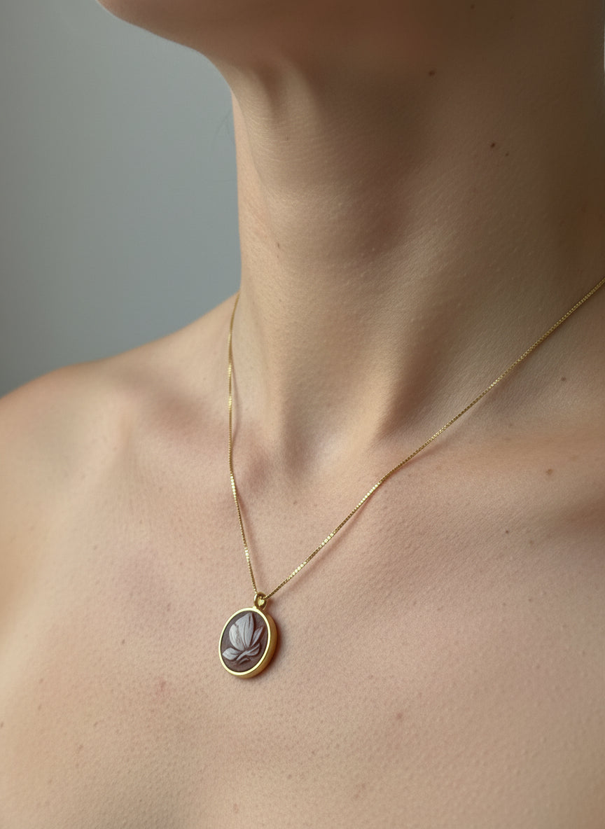 Collana in Cammeo incisione "Farfalla"