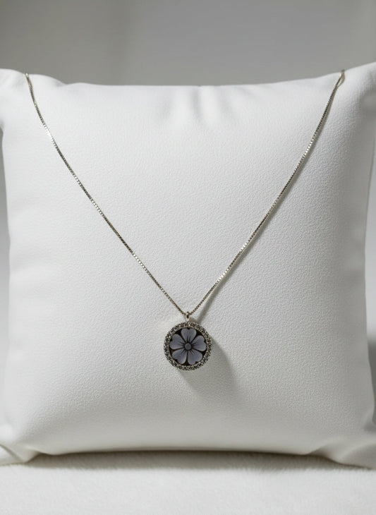 Collana in Cammeo incisione "Fiore"