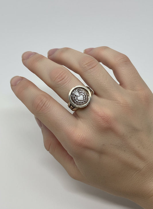 Anello in Cammeo Incisione  "Cuore Sacro"