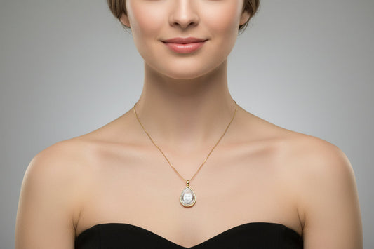 Collana in Cammeo incisione "Gatto"