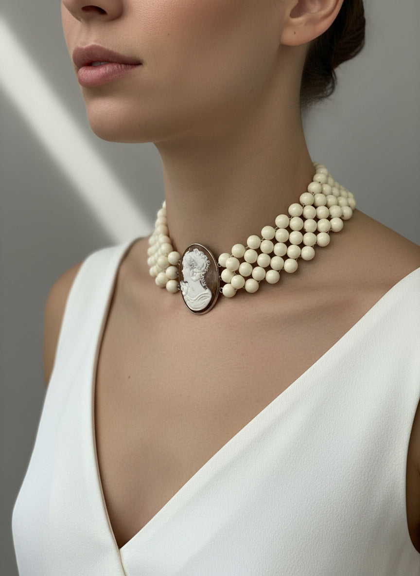 Girocollo in Perle e Cammeo incisone “Profilo di Donna”