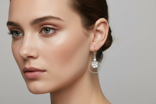 Orecchini in Cammeo incisione "Fiore"