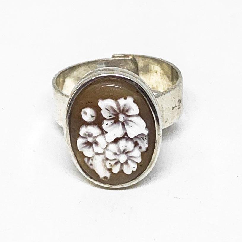 Anello-Cammeo-Incisione-Fiori