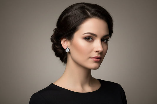 Orecchini in Cammeo incisione Profilo di Donna