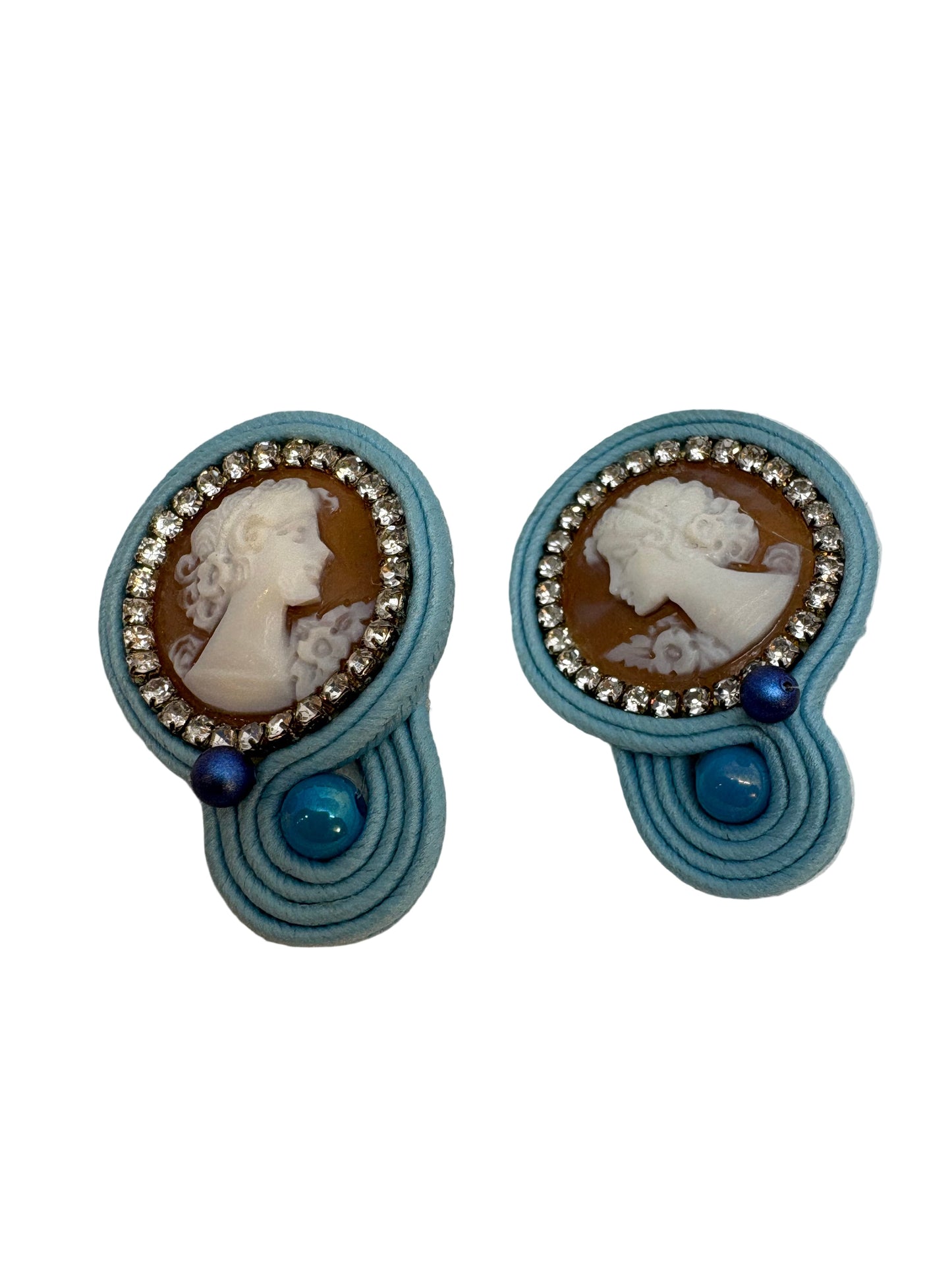 Orecchini in Cammeo Soutache incisione "Profilo di Donna"