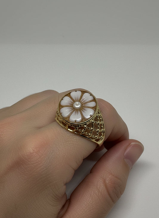 Anello in Cammeo Incisione "Fiore"