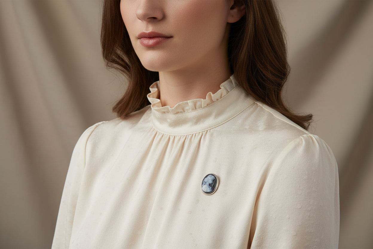 Cammeo in Agata con incisione Profilo di Donna