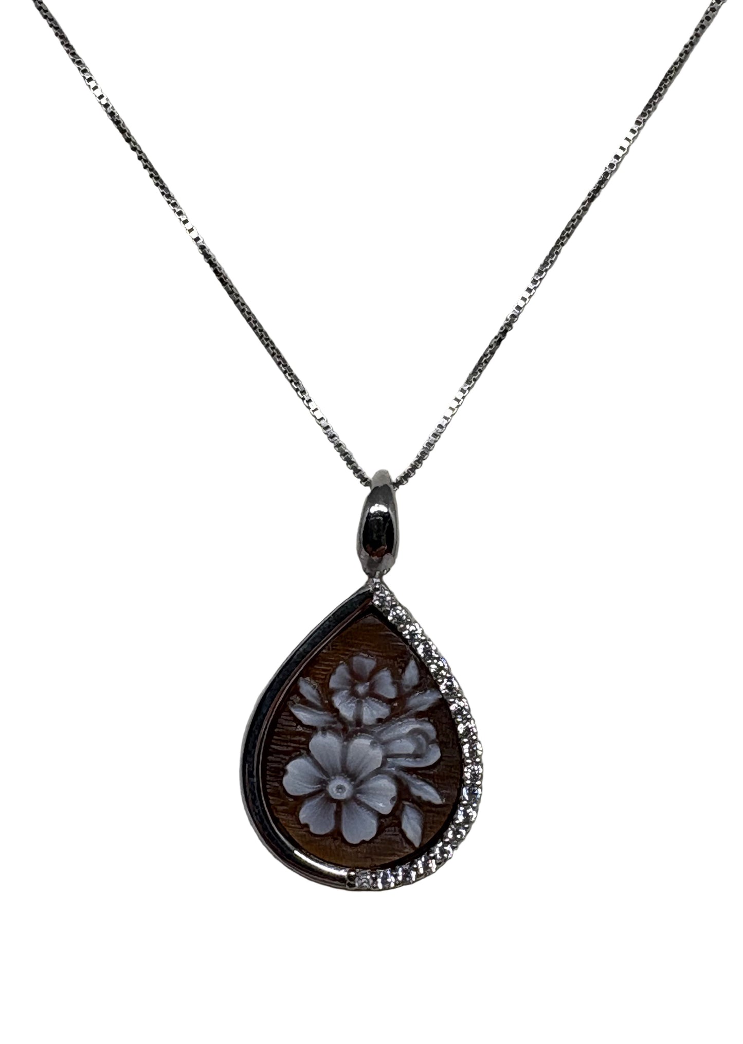Collana in Cammeo incisione "Fiore"