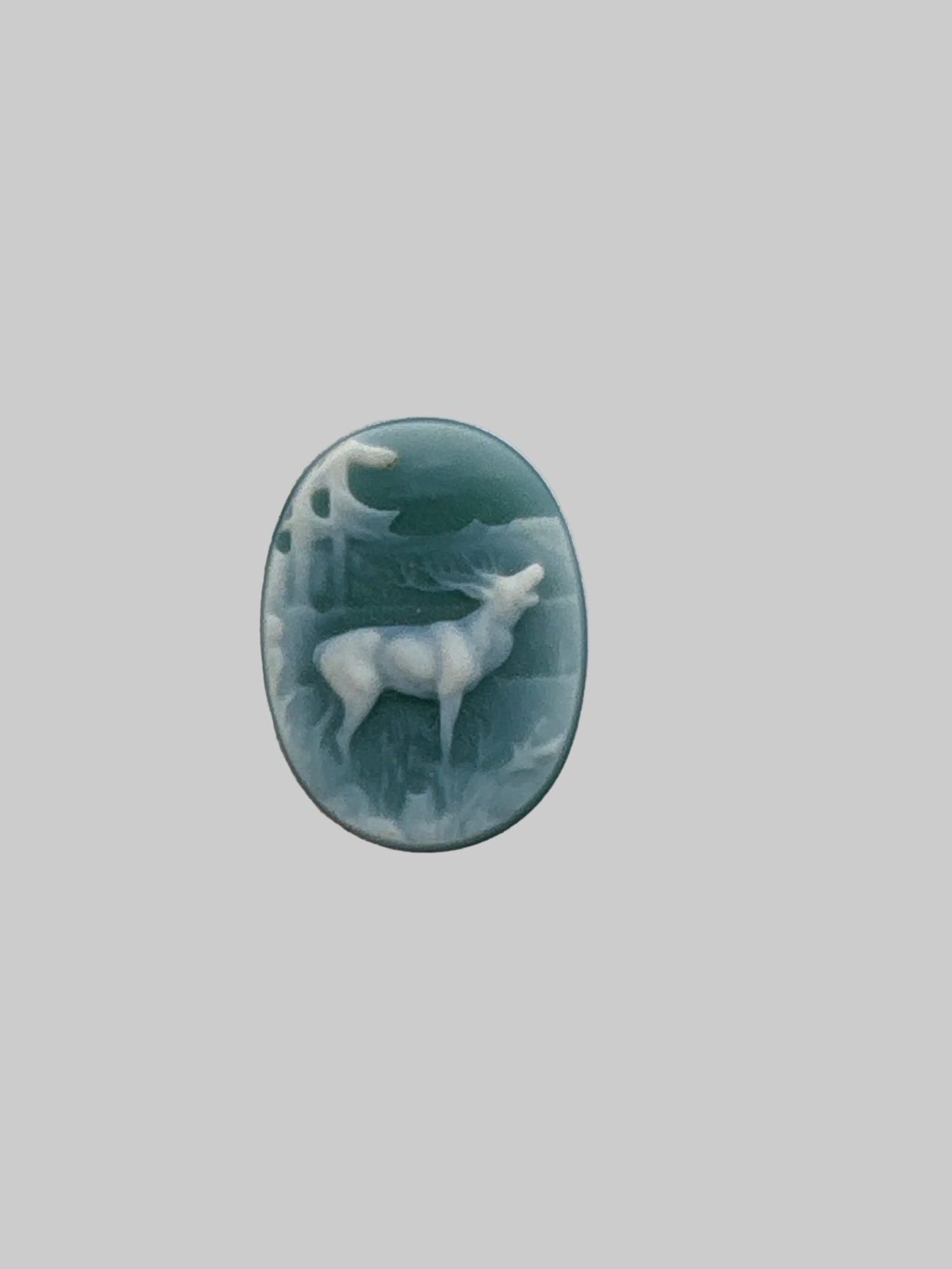 Cammeo Nudo in Agata con incisione Alce