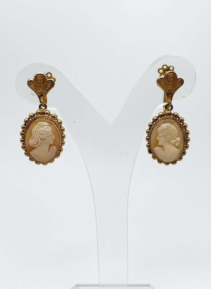 Orecchini in Cammeo Antico incisione "Profilo di Donna"