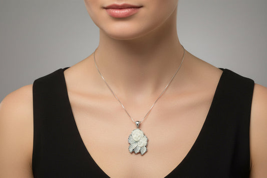 Pendente in Cammeo incisione "Putti"