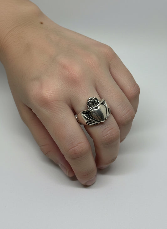 Anello in Cammeo  Raffigurante "Cuore Sacro"