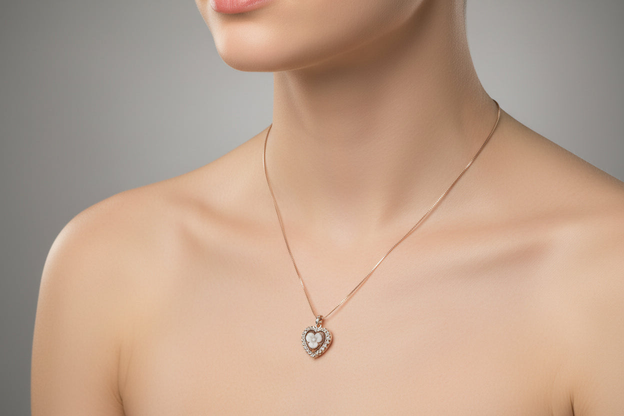Collana in Cammeo incisione "Fiore"