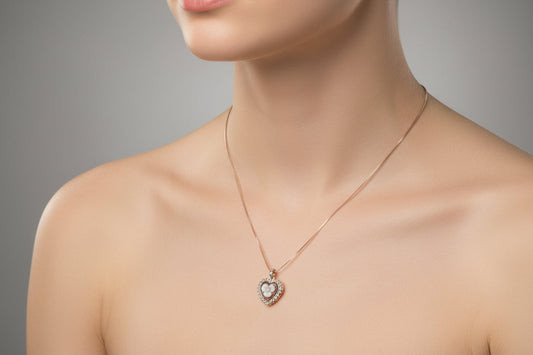 Collana in Cammeo incisione "Fiore"