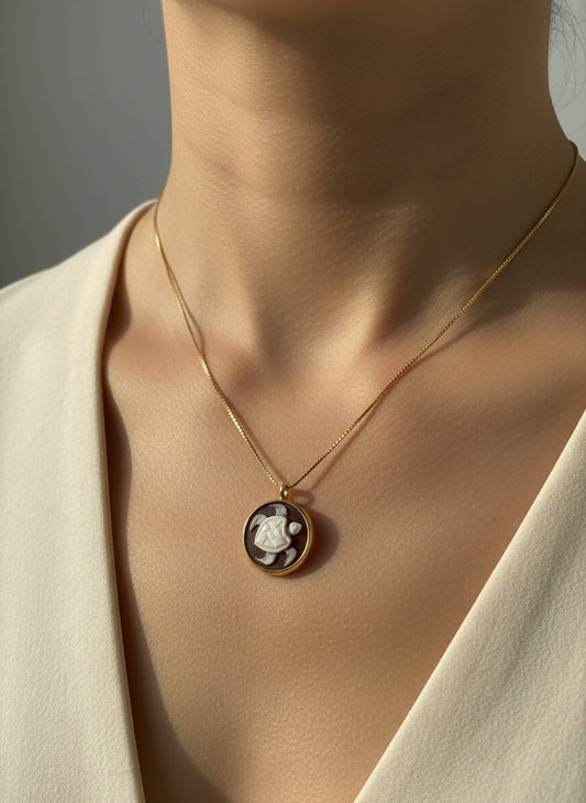 Collana in Cammeo incisione "Tartaruga"