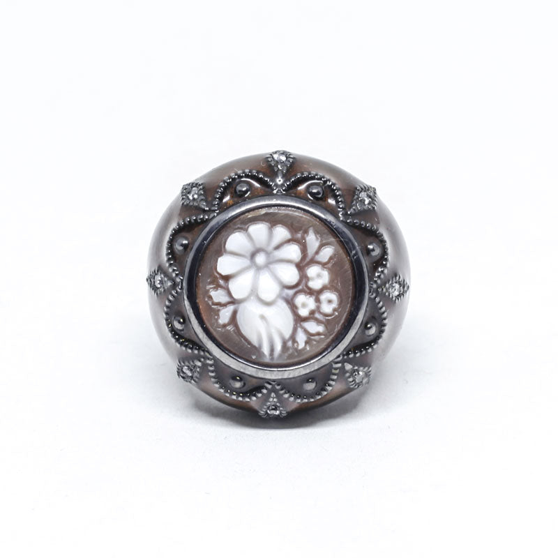 Italian Cameo Ring Embossed Flowers Cameo