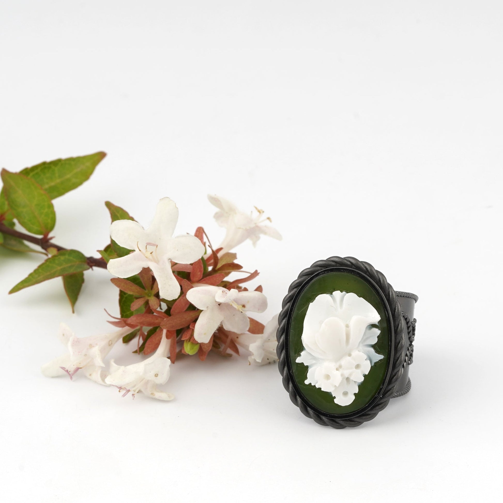 Anello-Cameo-Italiano-Raffaello-Cammeo-Bouquet-Rodio-Nero