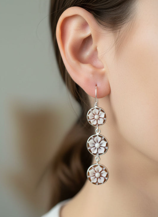 Orecchini in Cammeo incisione "Tris di Fiori"