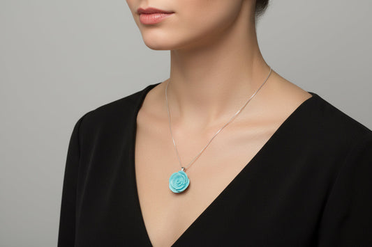 Pendente in Pasta di Turchese "Rosa"