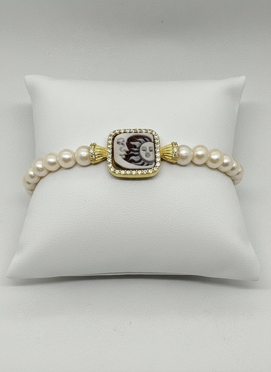 Bracciale in Perle e Cammeo incisione "Sole e Luna"