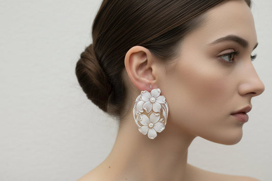 Orecchini in Cammeo incisione Fiore