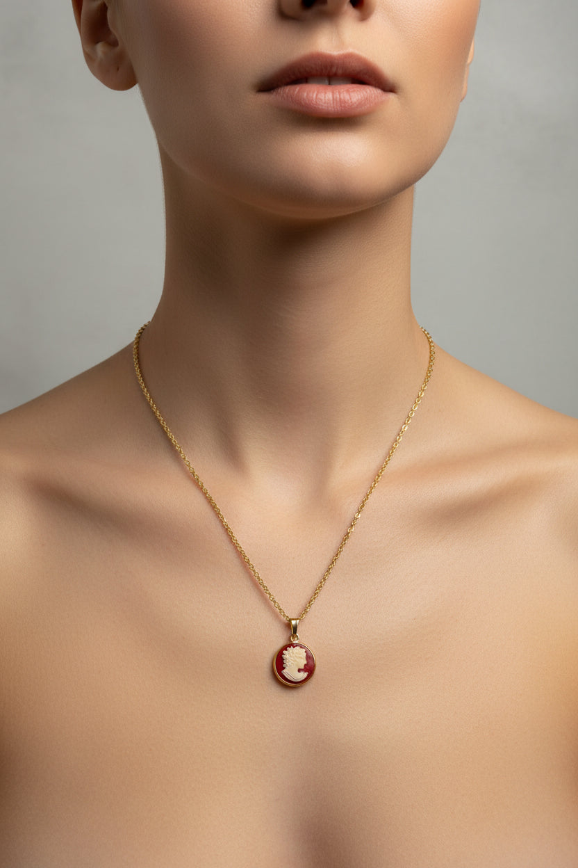 Pendente in Cammeo incisione "Sirenetta"