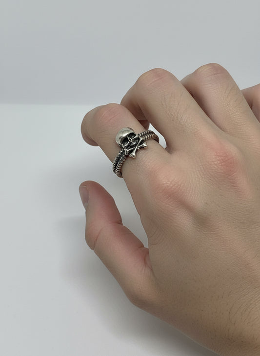 Anello in Argento "Incisione Teschio"