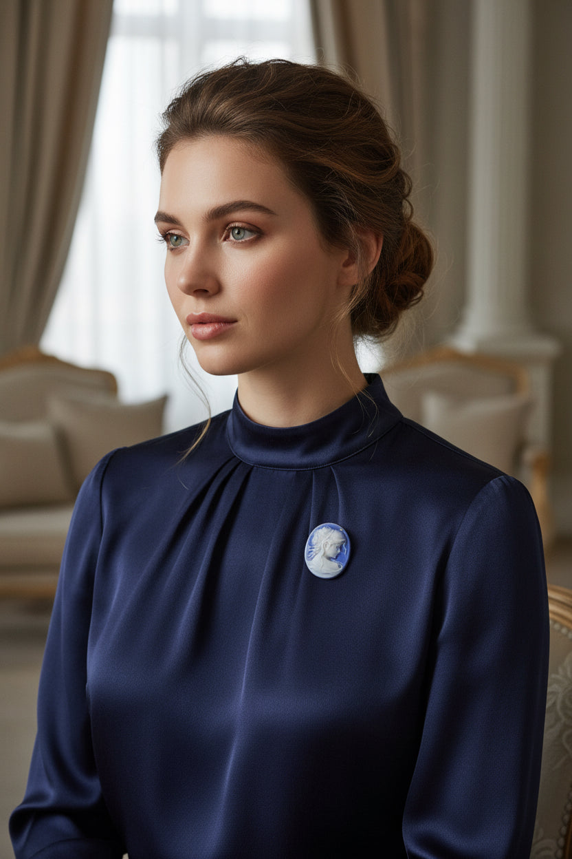 Cammeo Nudo in Agata incisione Profilo di Donna