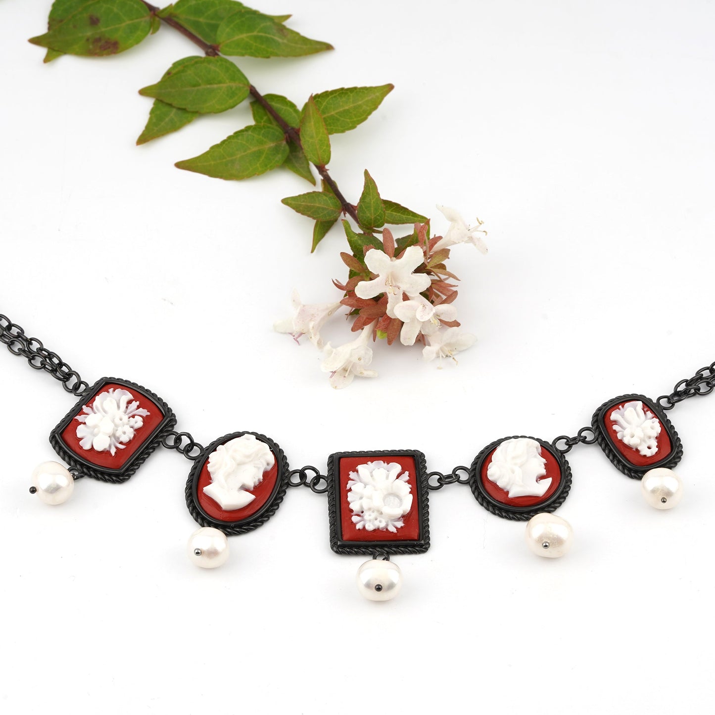 Collana-Cameo-Italiano-Raffaello-Cammeo-Fiore-Profilo-Donna-Rodio-Nero