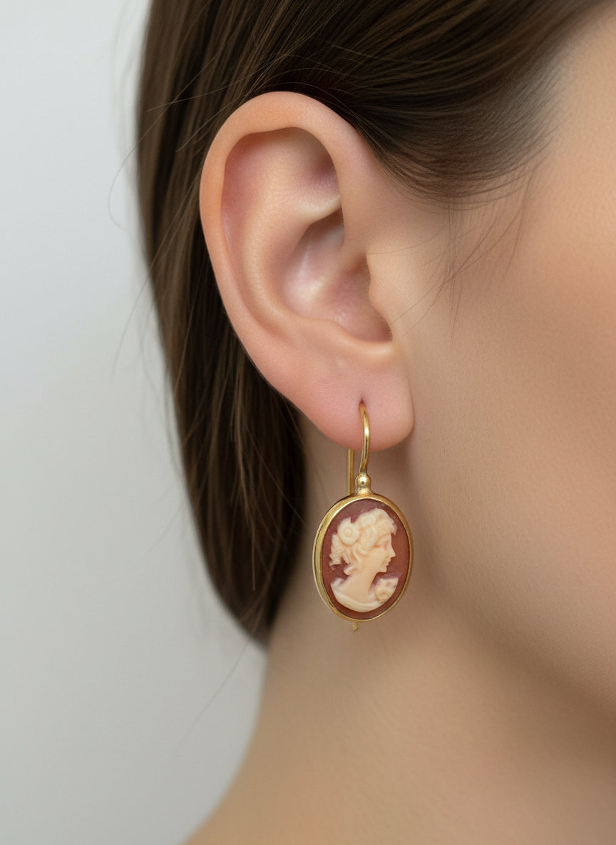 Orecchini in Cammeo incisione "Profilo di Donna"