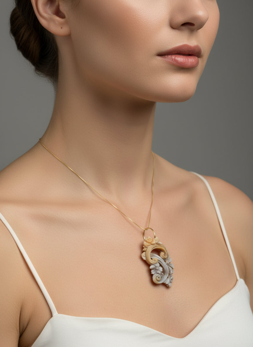 Pendente in Cammeo incisione "Lettere" P