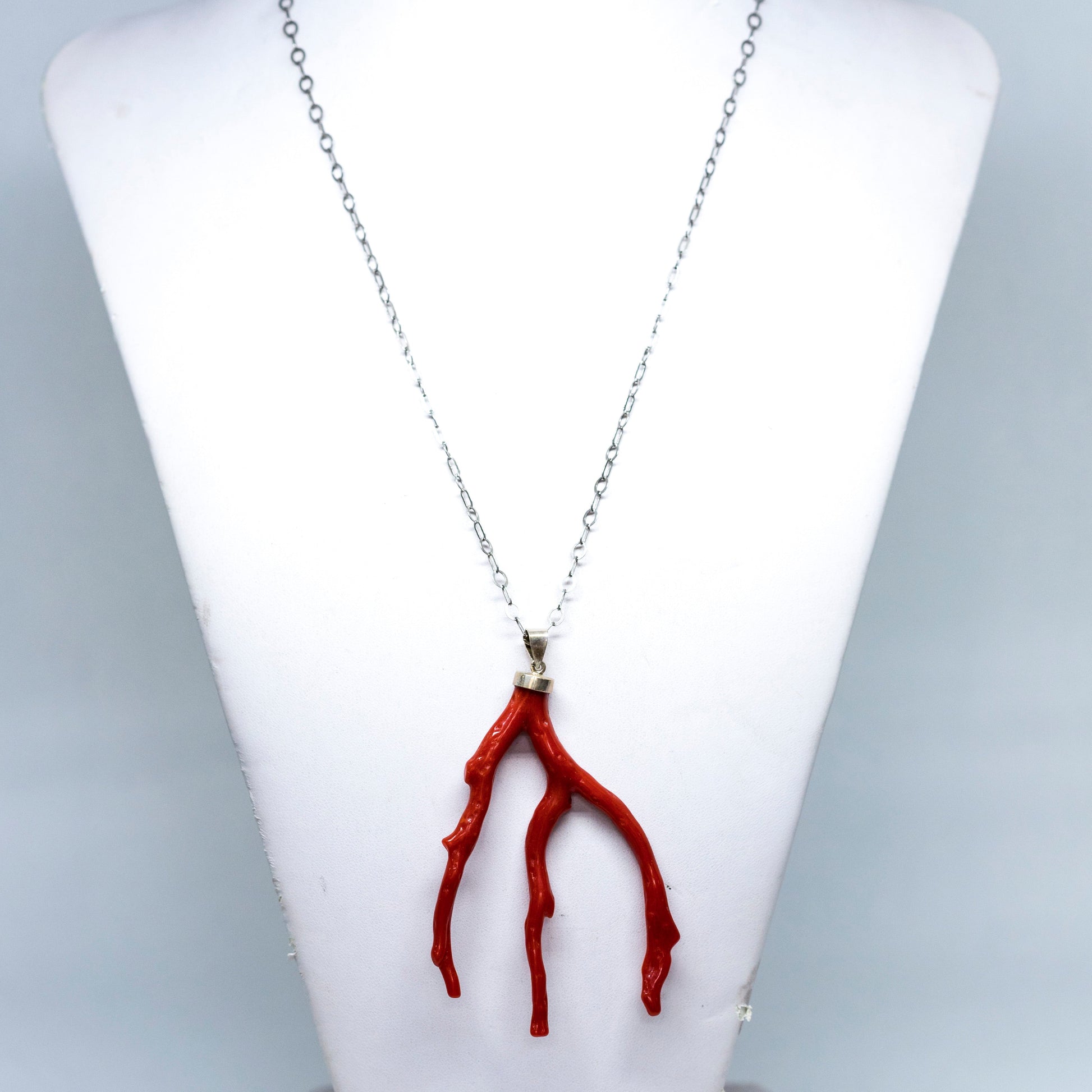 Collana-in-Argento-e-Pendente-in-Ramo-di-Corallo-Rosso