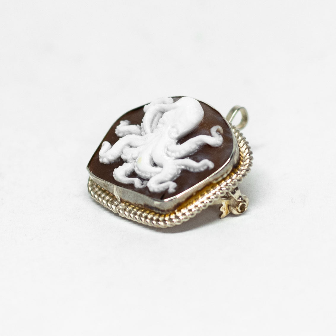 Pendant Brooch Cameo Engraving Octopus (also for men)