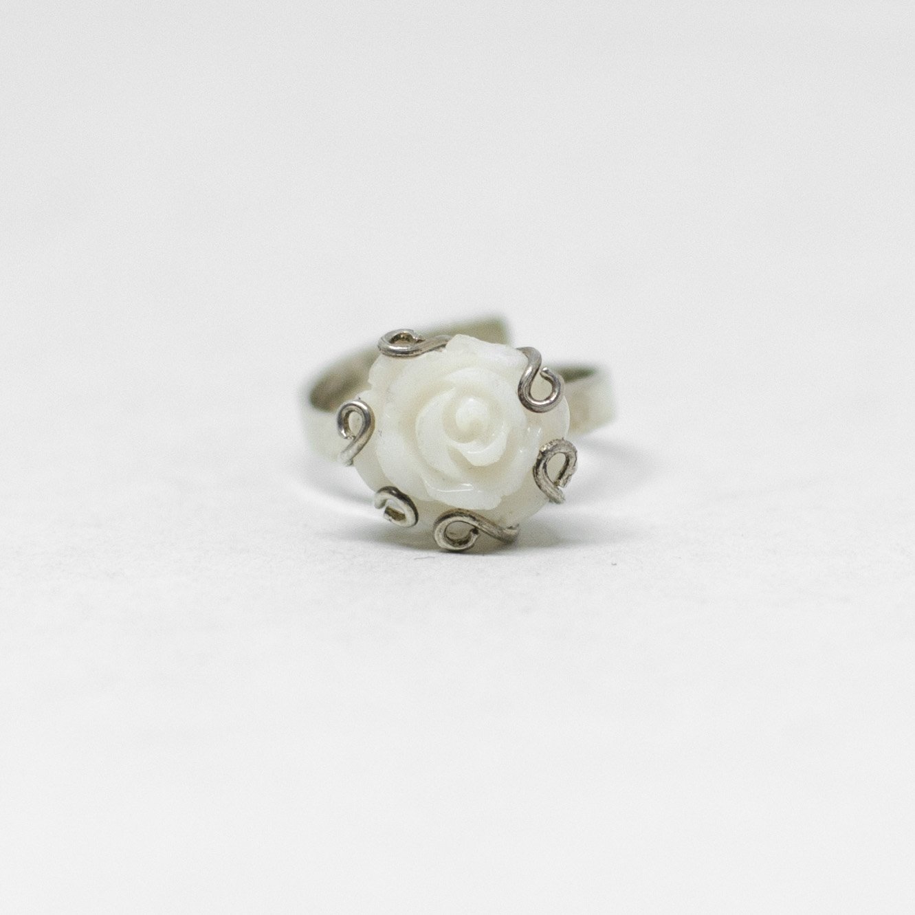 Anello-Corallo-Bianco-Rosa-Scolpita