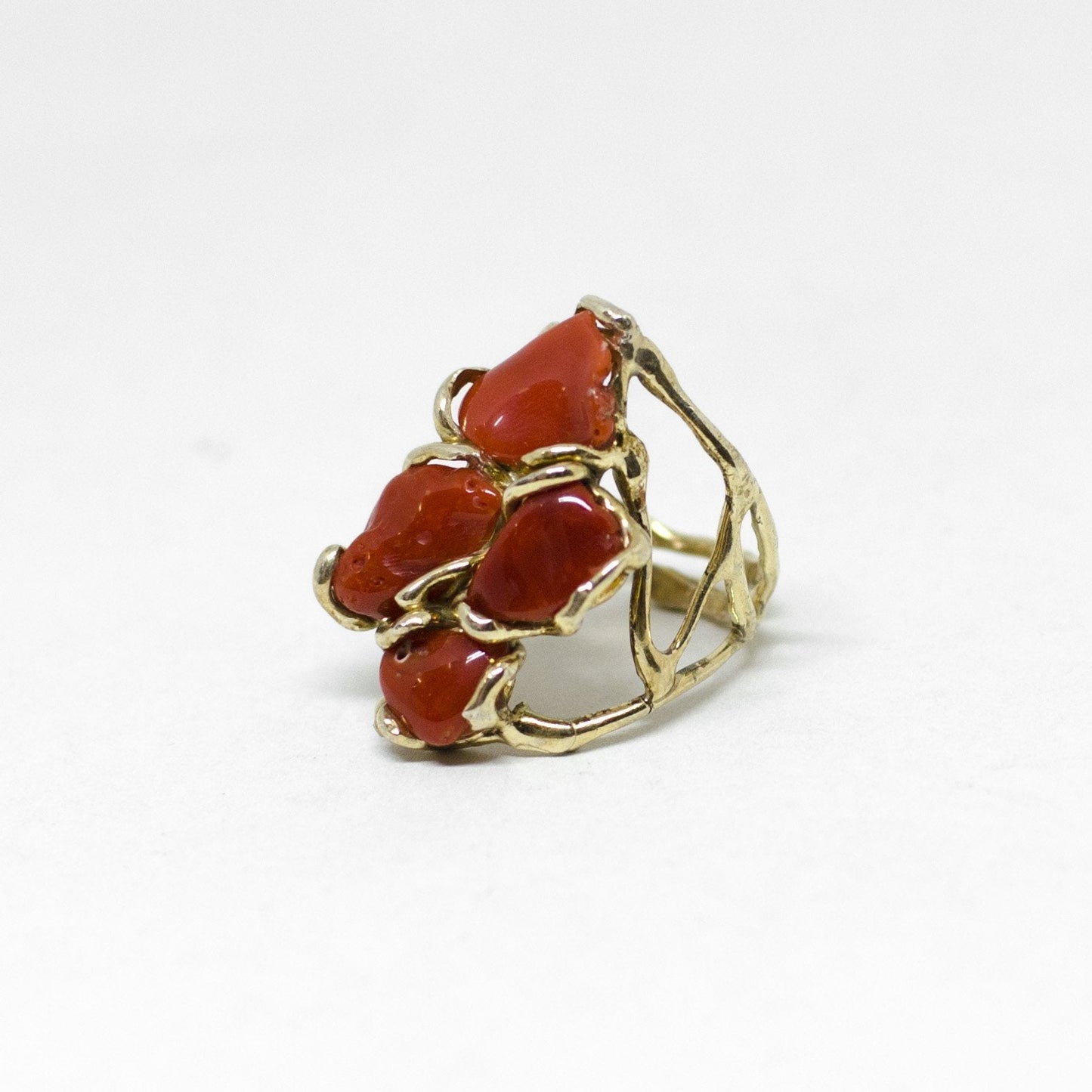 Anello in corallo rosso