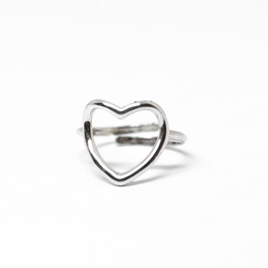 Anello cuore interamente in argento