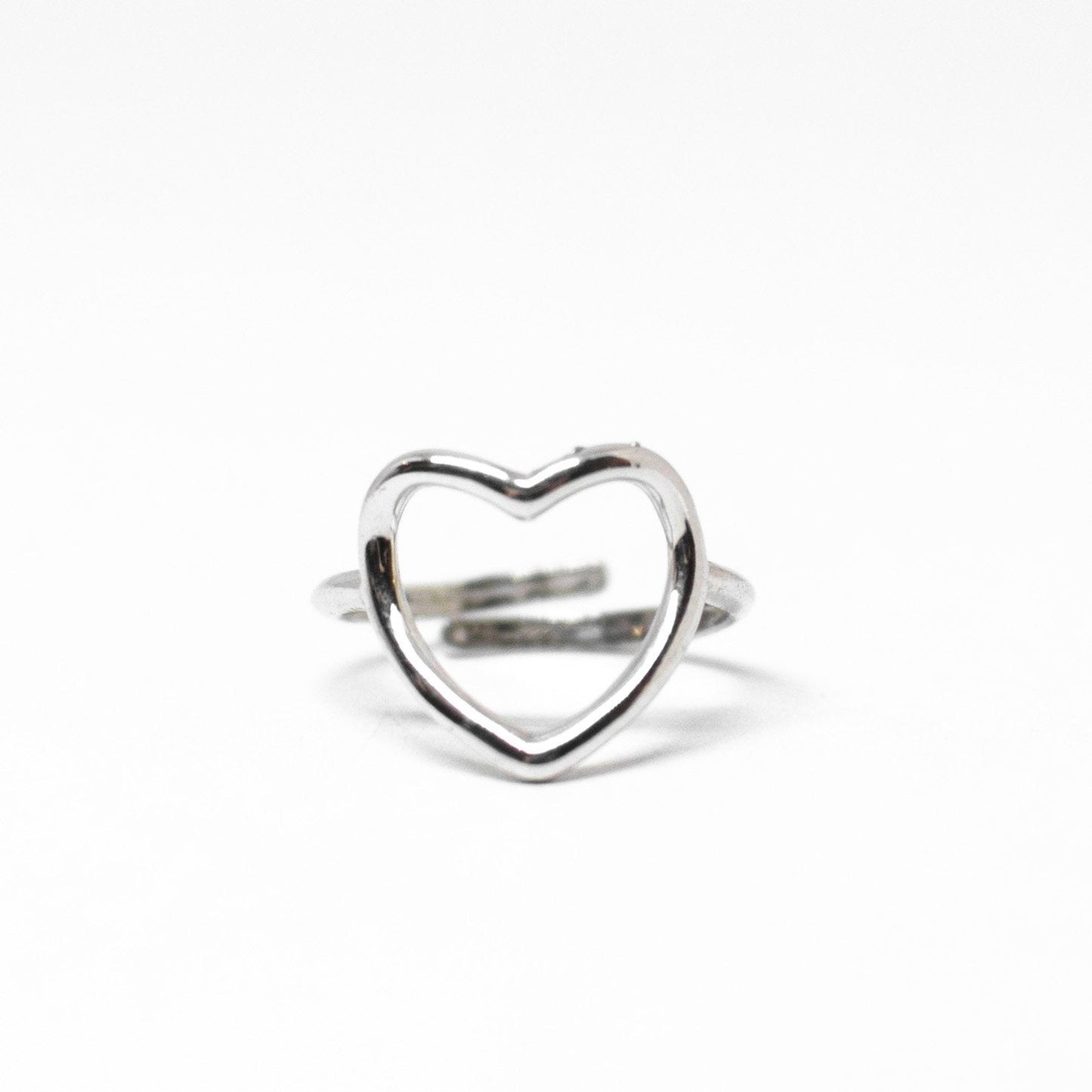 Anello cuore interamente in argento