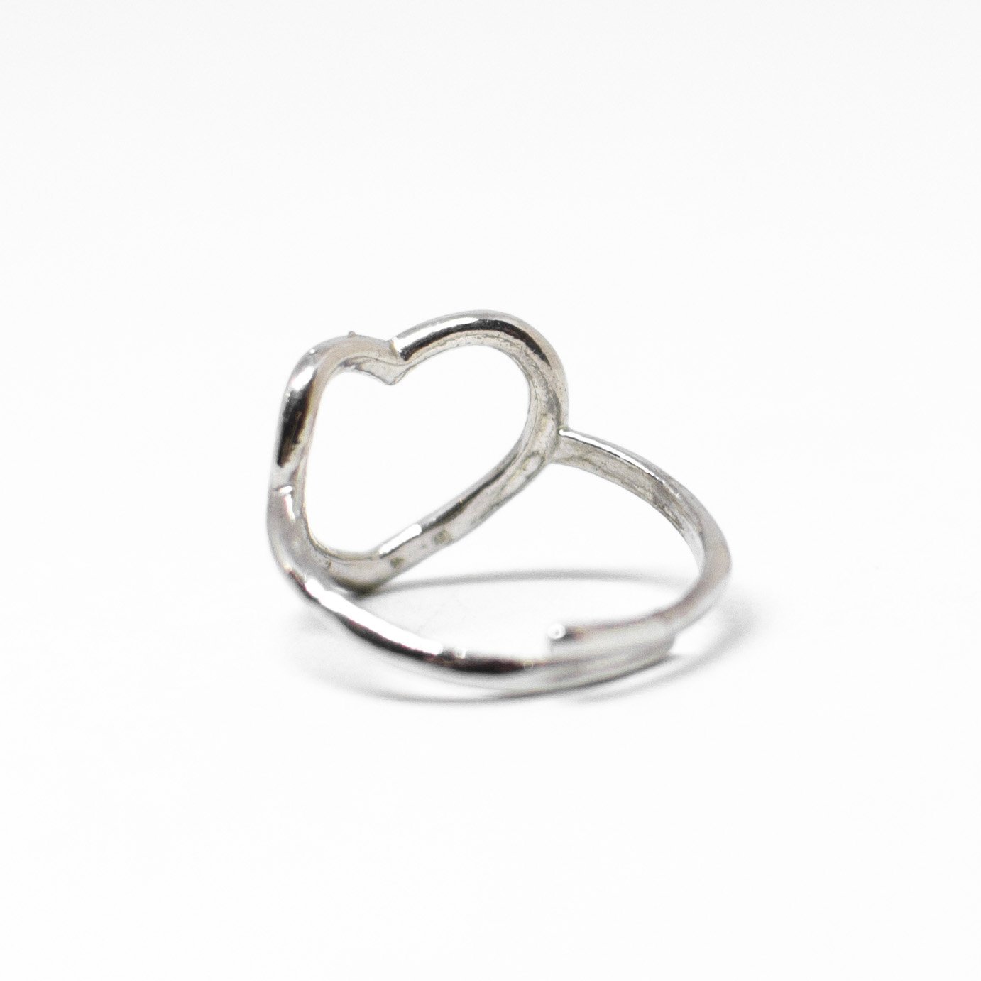 Anello cuore interamente in argento